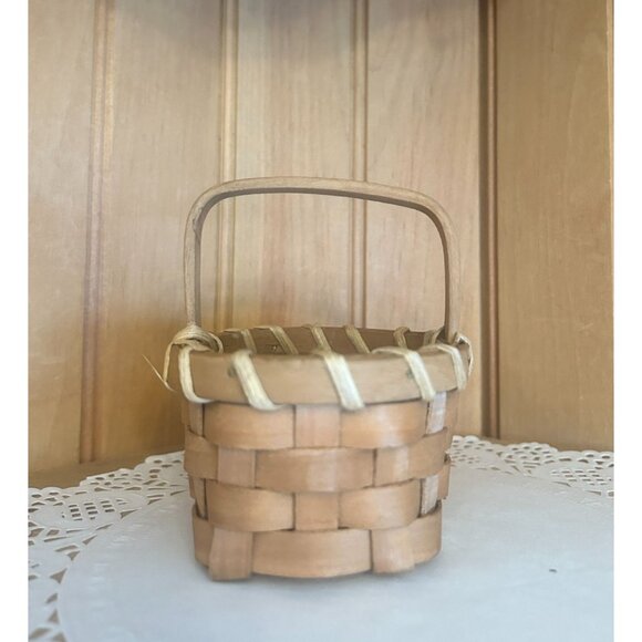 Vintage Handwoven Small Oak Splint Wooden Basket Handle Rustic Decor - Picture 8 of 8